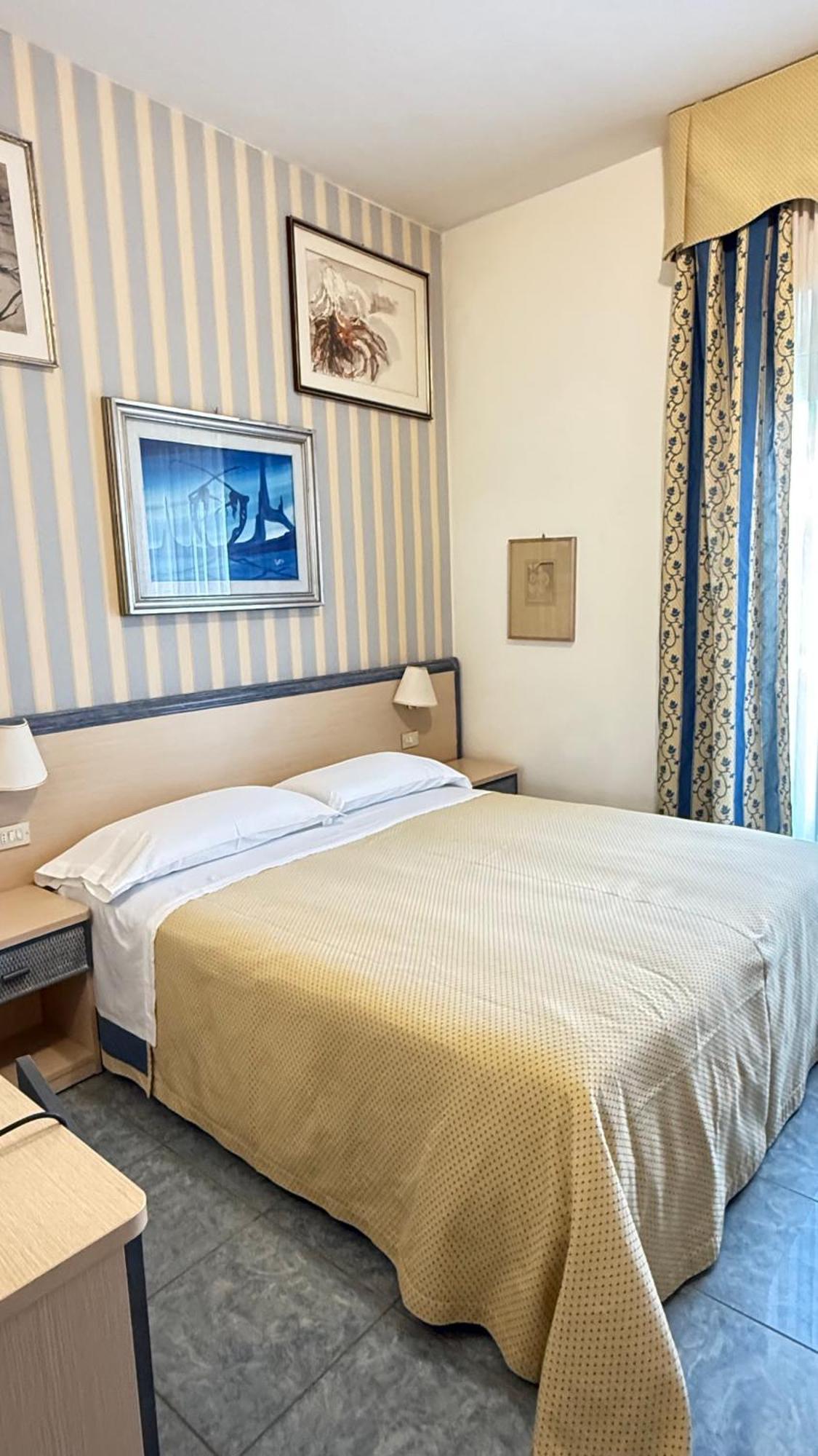 Hotel Ariella Milano Marittima Ngoại thất bức ảnh