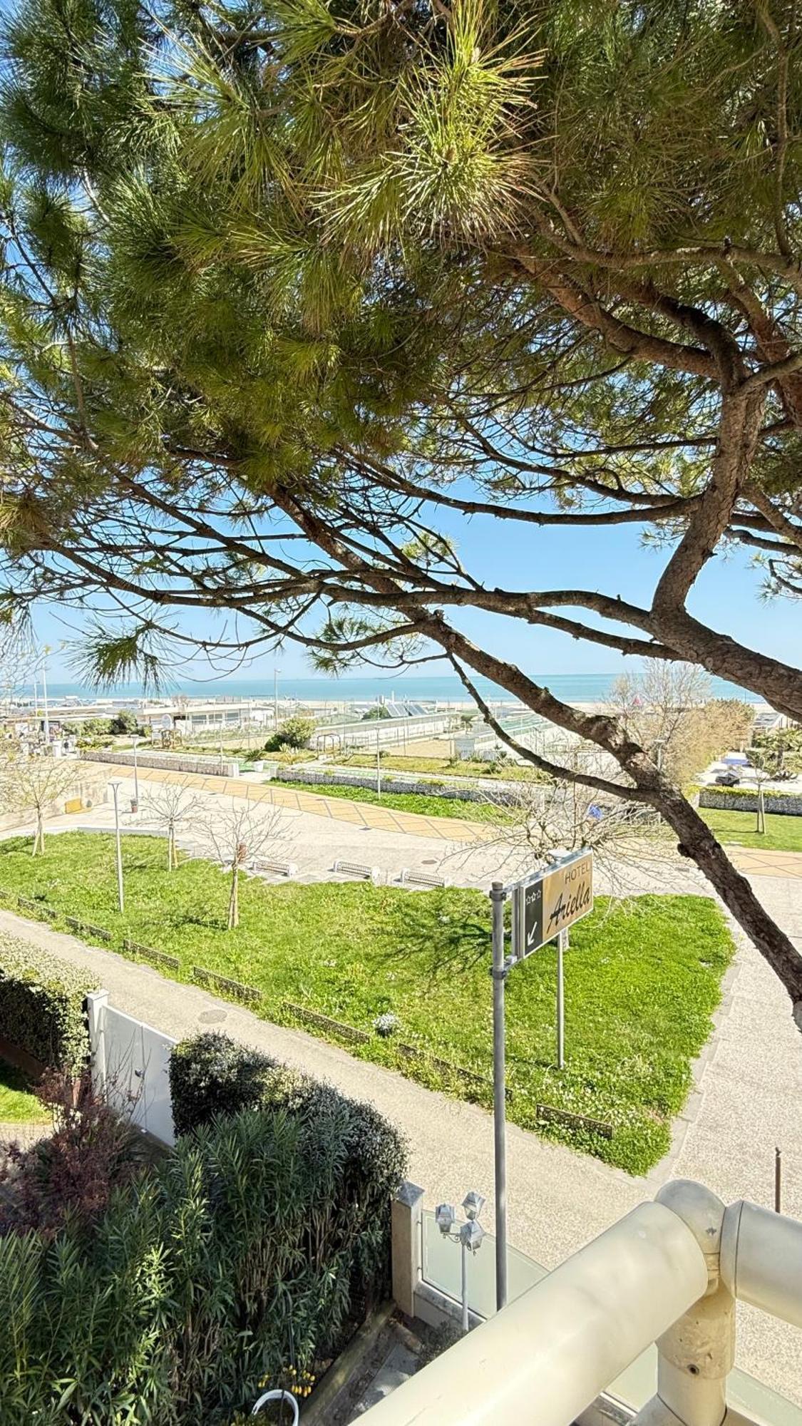 Hotel Ariella Milano Marittima Ngoại thất bức ảnh