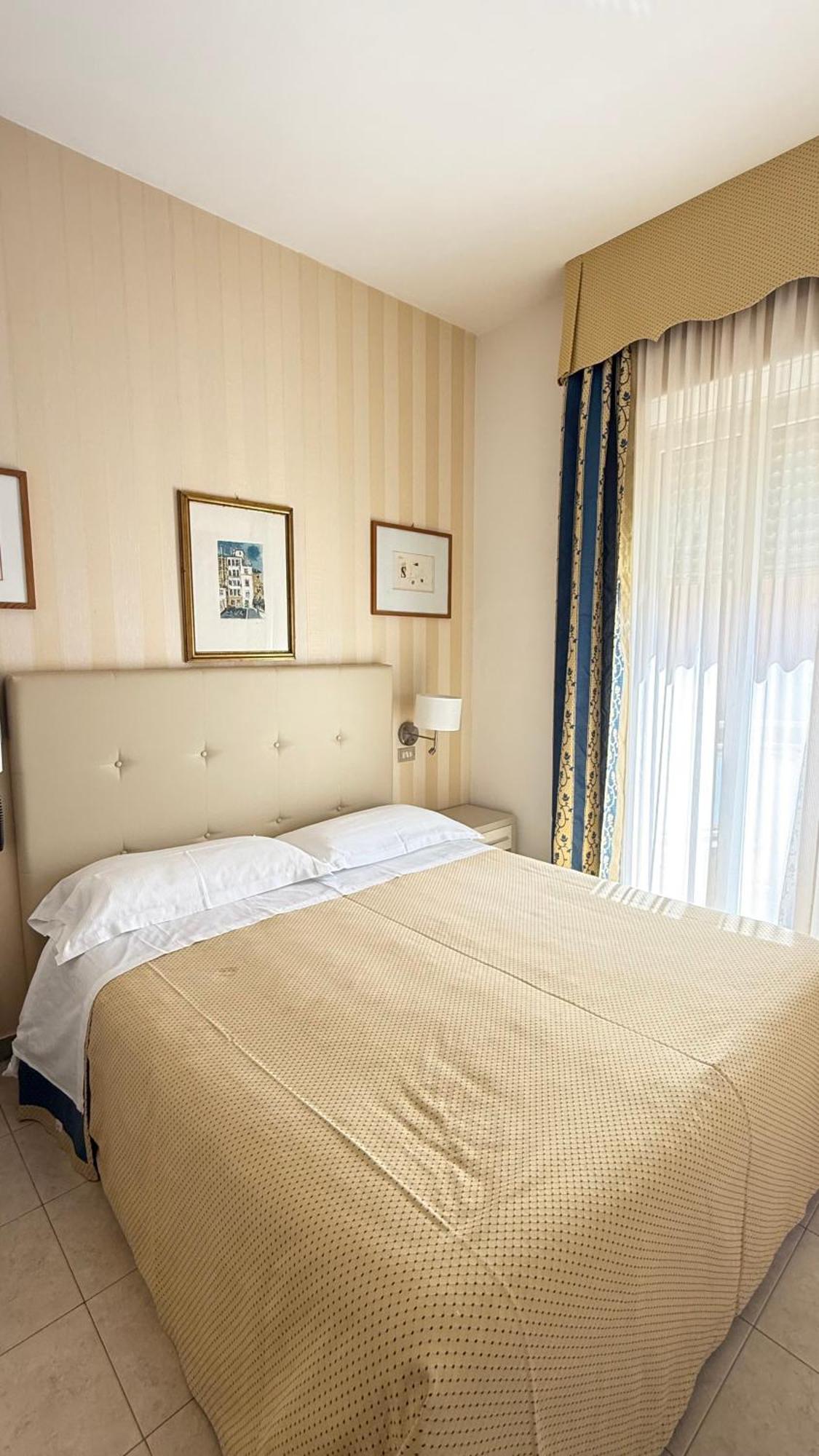 Hotel Ariella Milano Marittima Ngoại thất bức ảnh