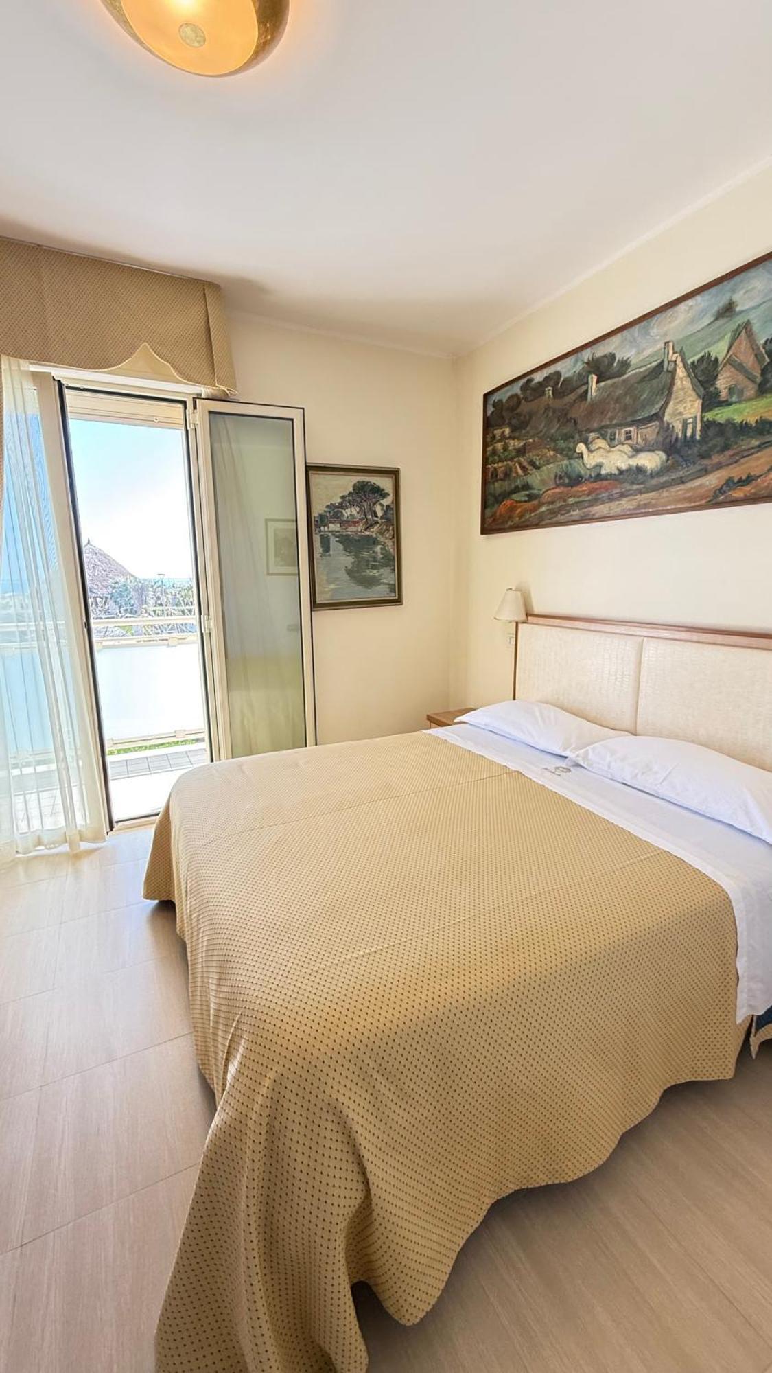 Hotel Ariella Milano Marittima Ngoại thất bức ảnh