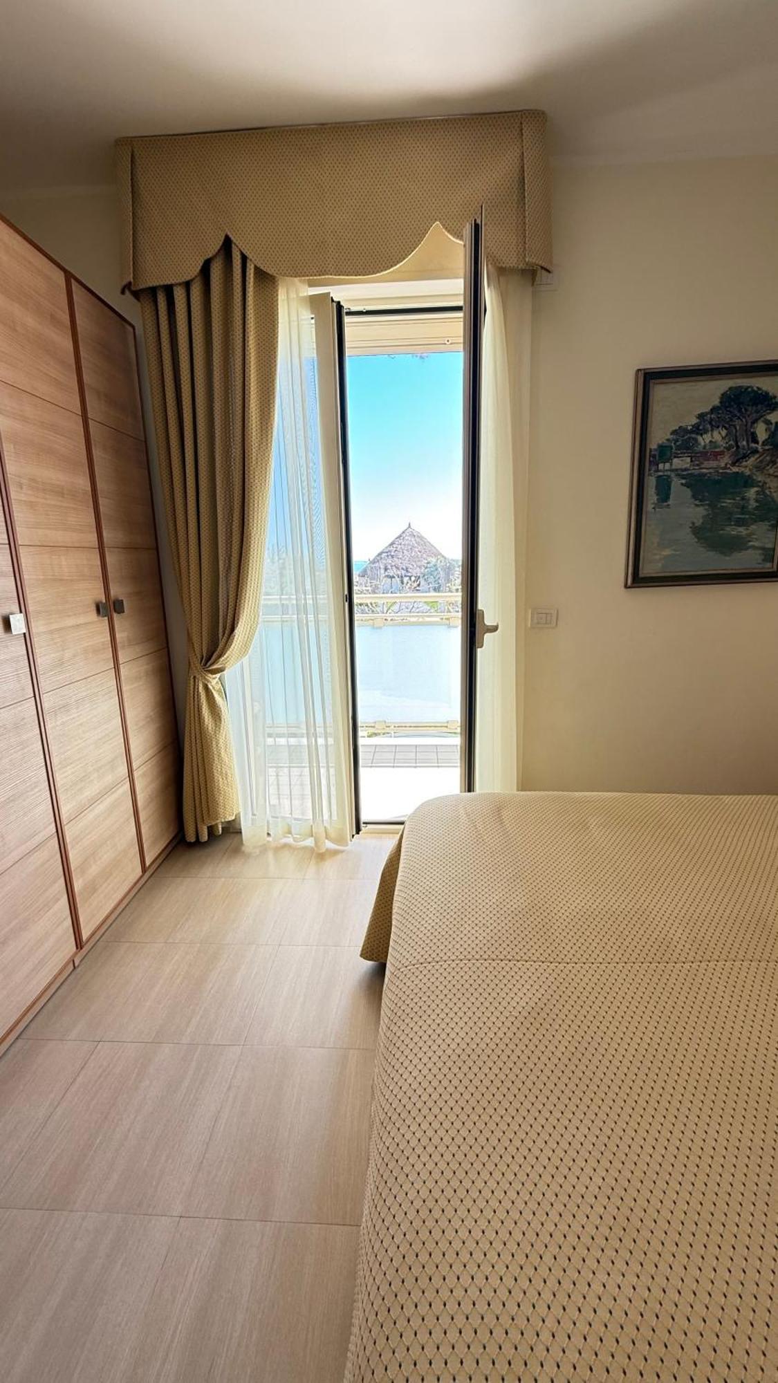 Hotel Ariella Milano Marittima Ngoại thất bức ảnh